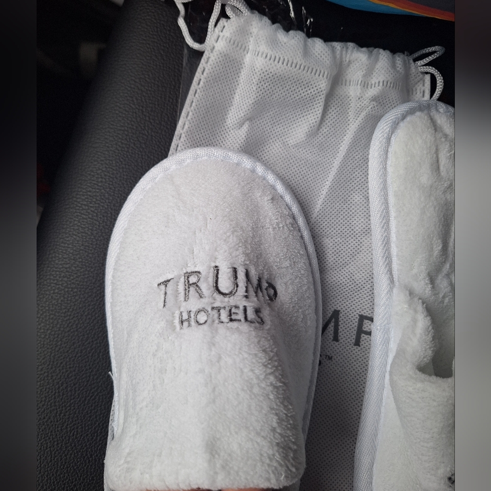 TRUMP HOTELS Slippers. Brand New In Package.